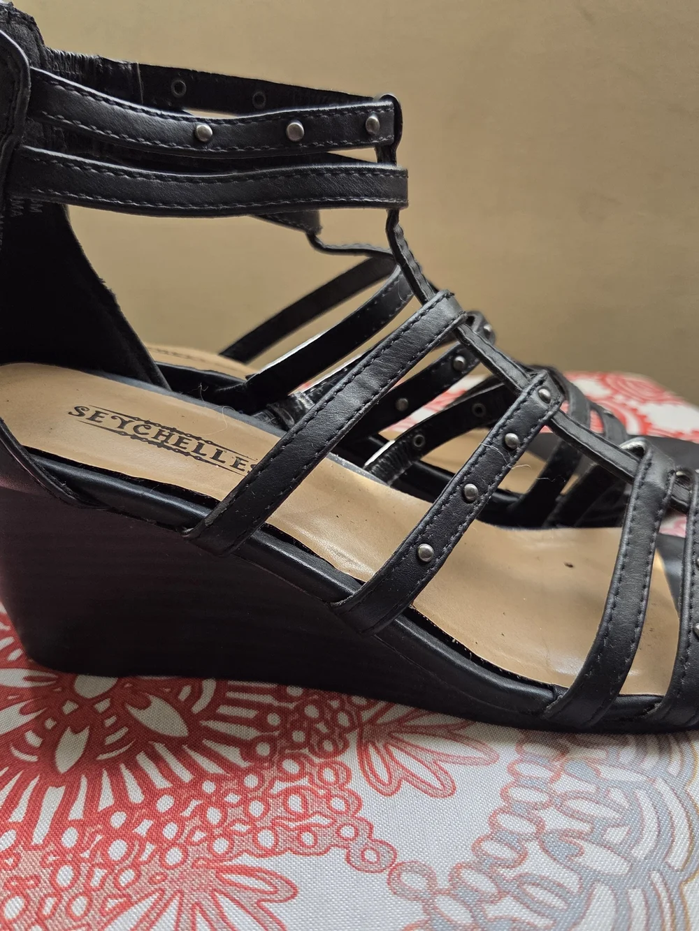 Seychelles black strappy